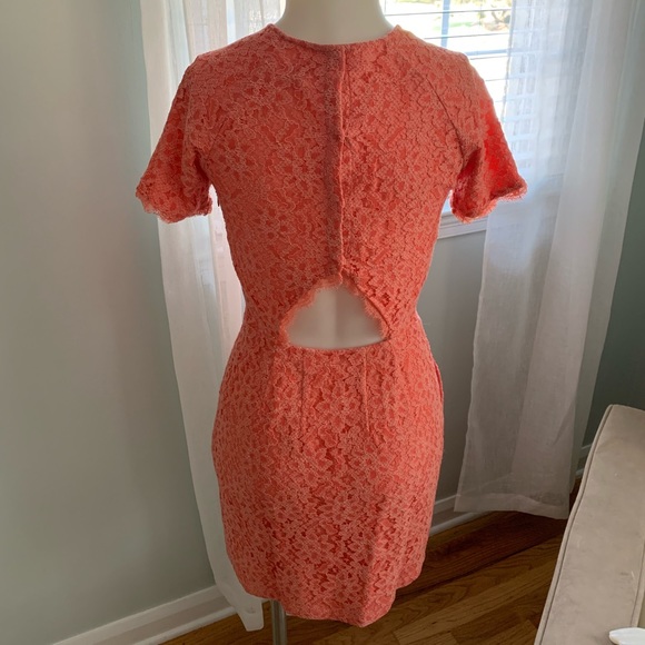 Coral Lace Cocktail Dress 🍹 - Picture 3 of 4